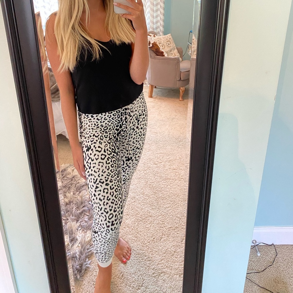 Super cute leopard joggers!